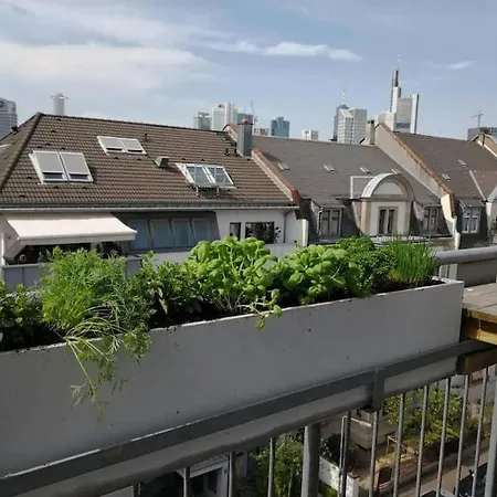 Apartment Designer With Skylineview And Air Condition *